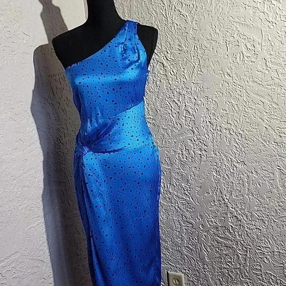 One shoulder COBALT SIZE small Cocktail dress by Heartloom - Picture 14 of 14